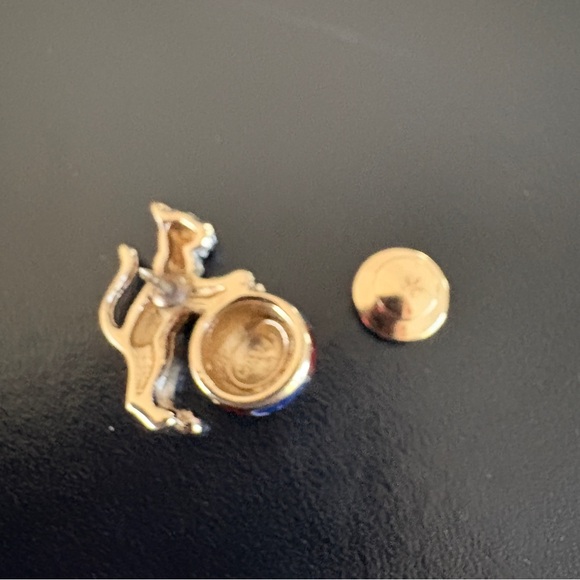 Vintage Carolee Cat Brooch – Enamel & Rhinestone Lapel Pin - Picture 8 of 10